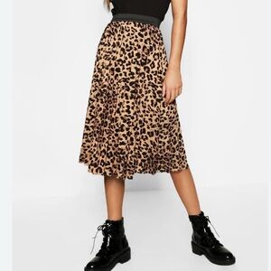 A New Day Leopard Print Pleated Midi skirt Lined, Animal Print, Whimsy Goth, Med